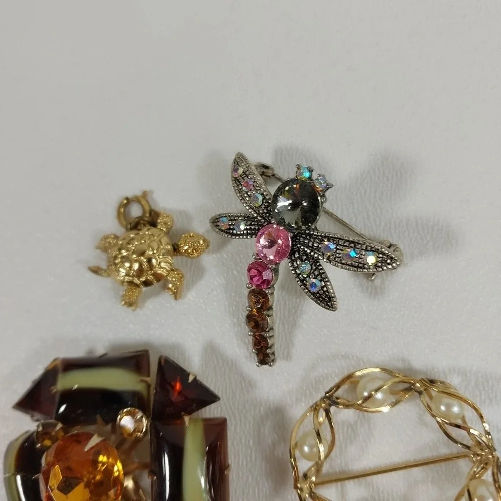 Vintage Lot Of 4 Small Rhinestone Wearable Brooch Pins Turtle Charm Dragonfly‎